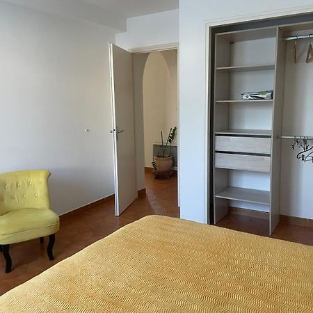 T2 En Rez De Villa Sanary-sur-Mer Luaran gambar